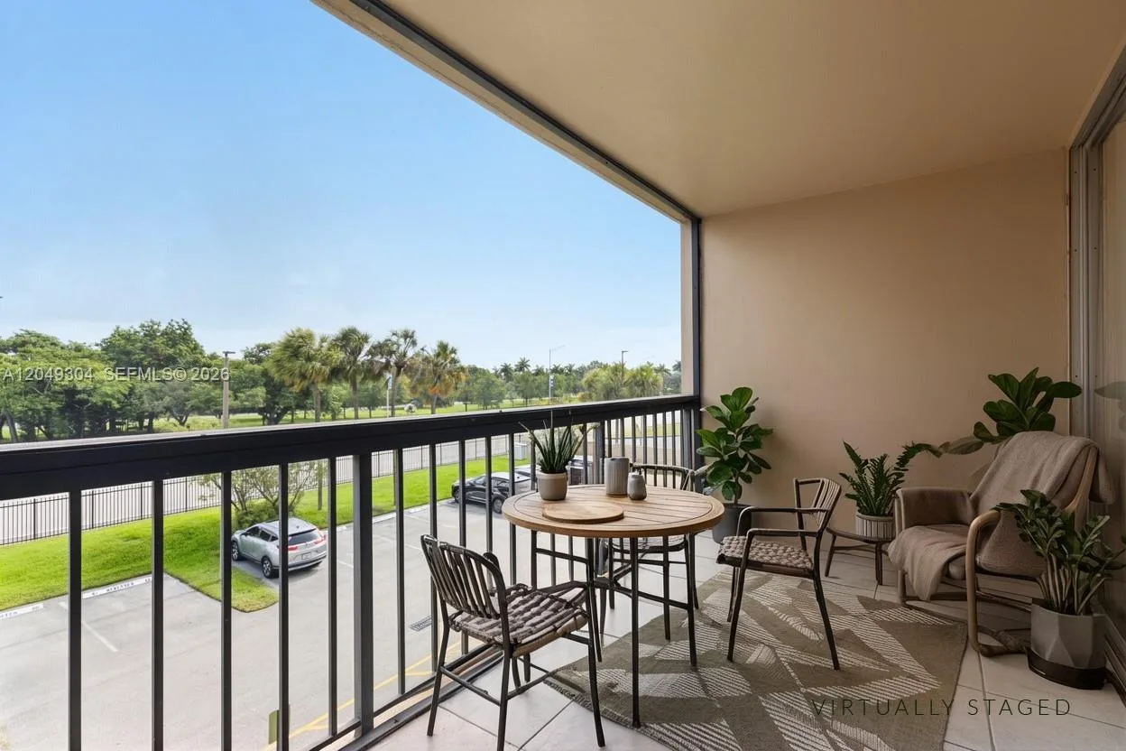 10425 SW 112th Ave # 302, Miami, FL 33176 photo 3