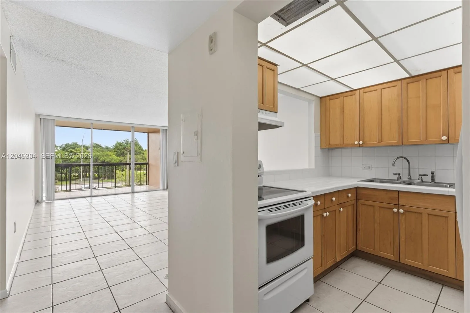 10425 SW 112th Ave # 302, Miami, FL 33176 photo 5