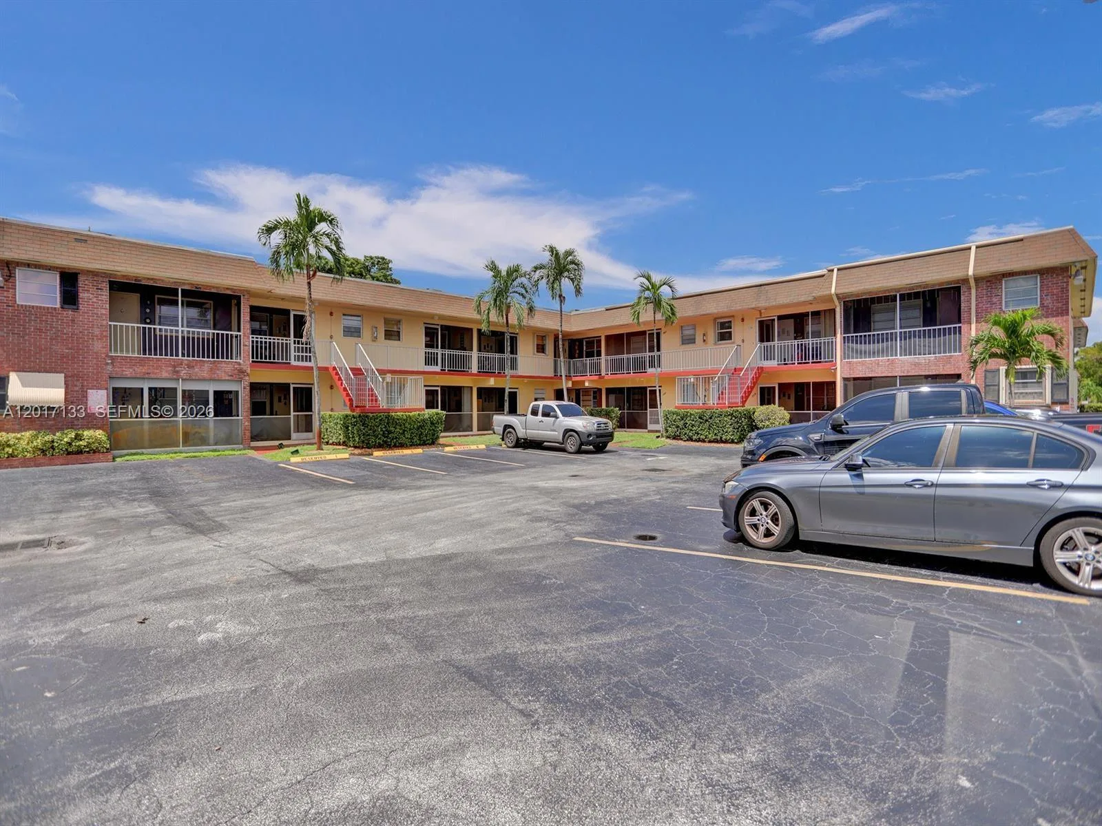 2040 NW 81st Ave # 117, Pembroke Pines, FL 33024