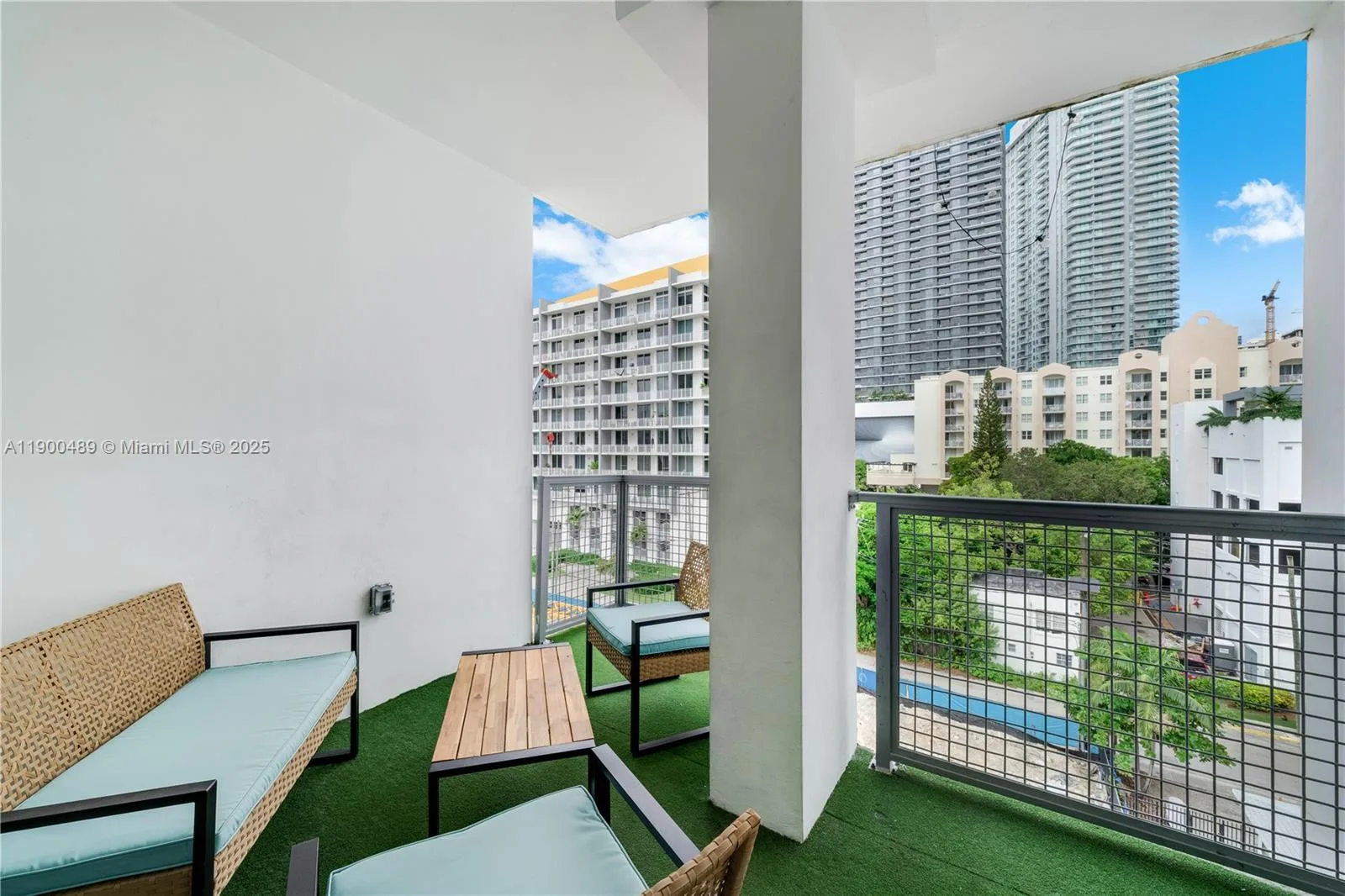 481 NE 29th St # 601, Miami, FL 33137 photo 3