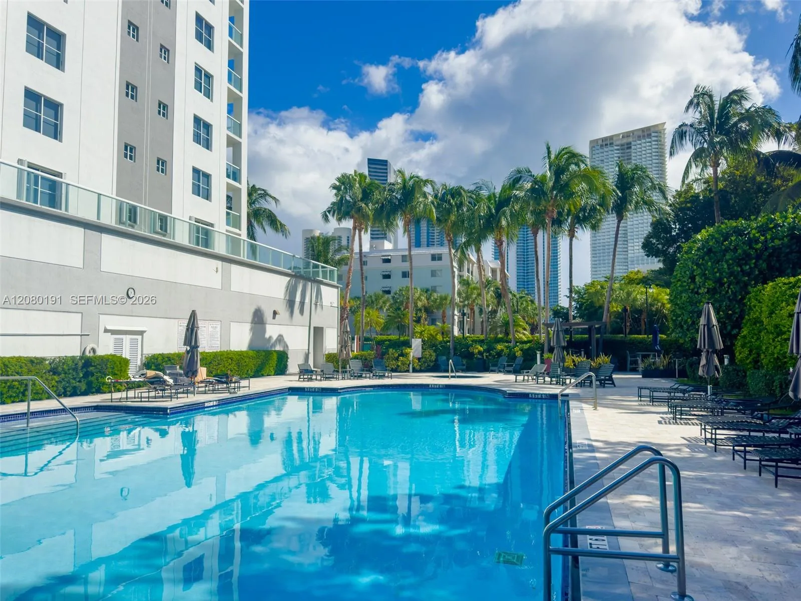17050 W Bay Rd # 405, Sunny Isles Beach, FL 33160