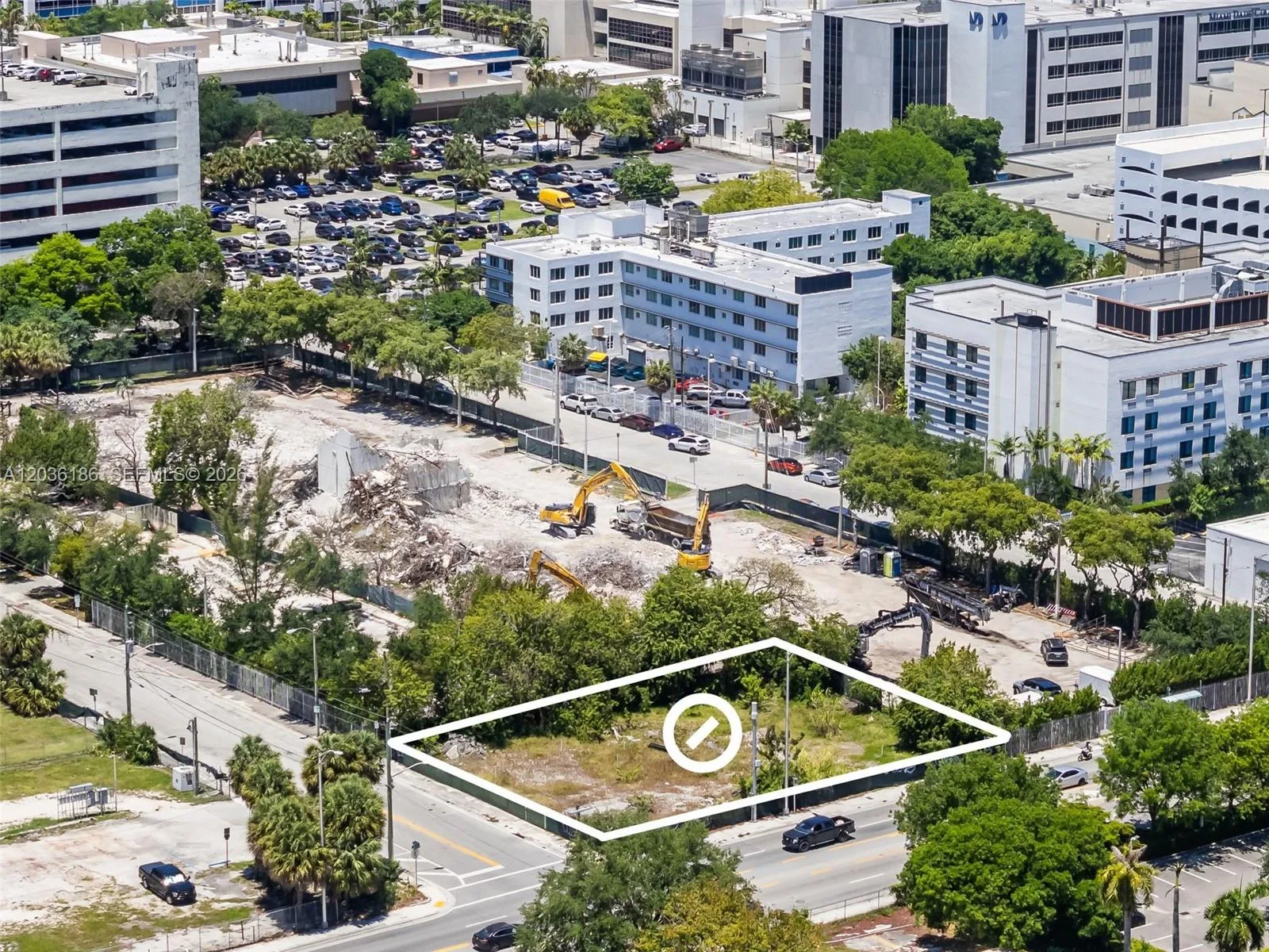 1800 NW 7th Ave, Miami, FL 33136