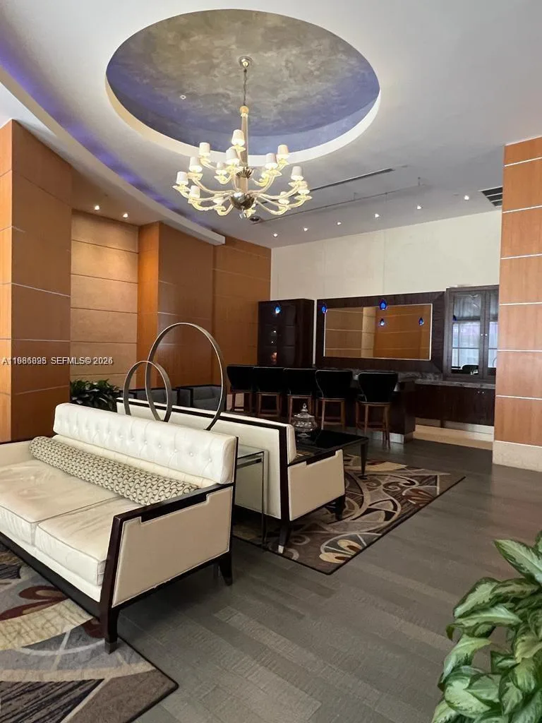 253 NE 2nd St # 3806, Miami, FL 33132 photo 3
