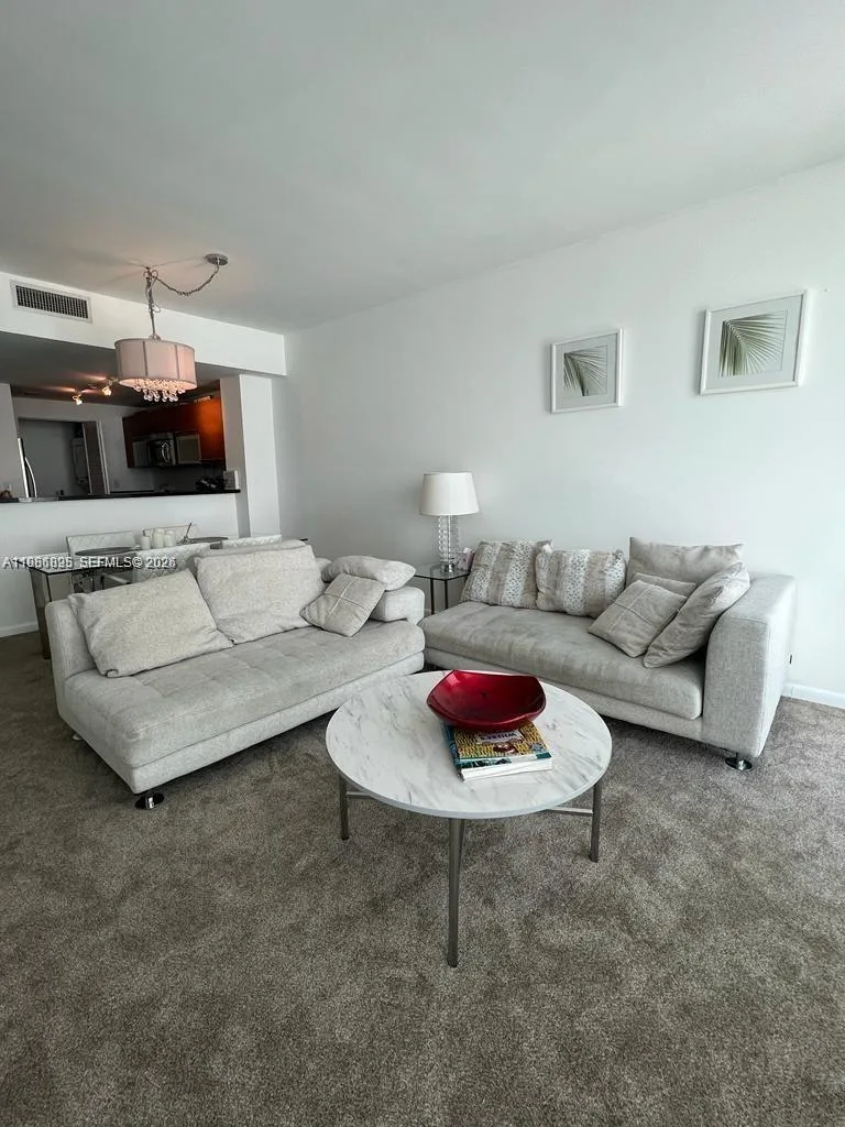 253 NE 2nd St # 3806, Miami, FL 33132 photo 8