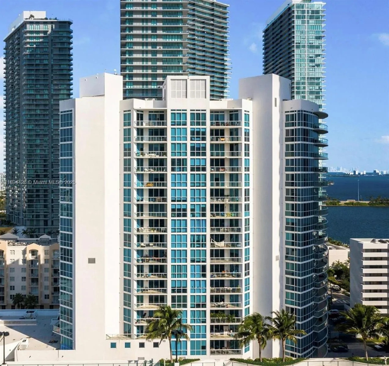 480 NE 30th St # 702, Miami, FL 33137 photo 2