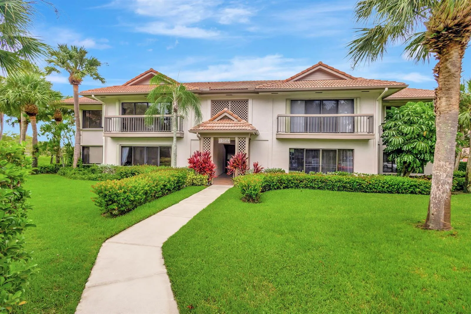 1109 Duncan Circle # 201, Palm Beach Gardens, FL 33418