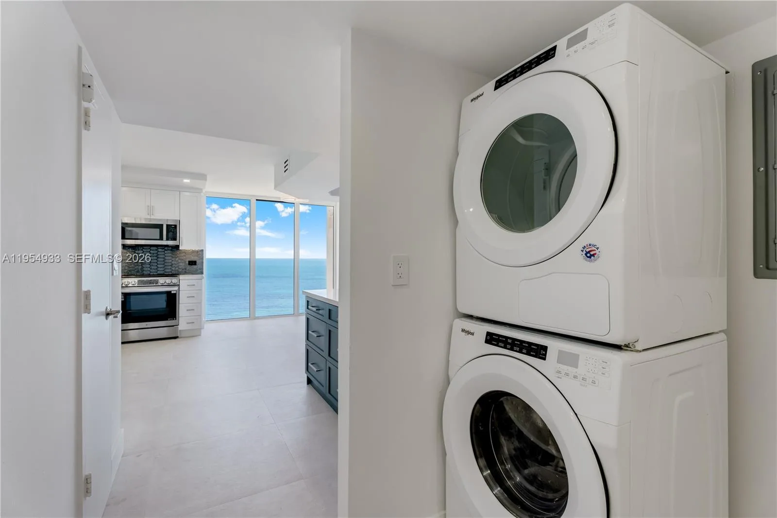 881 Ocean Dr # 13C, Key Biscayne, FL 33149 photo 10