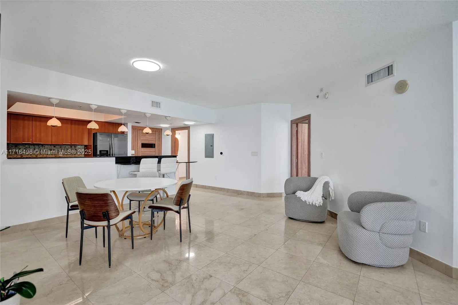 16699 Collins Ave # 2405, Sunny Isles Beach, FL 33160 photo 9
