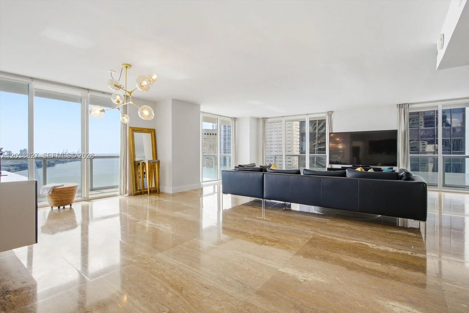 50 Biscayne Blvd # 2510, Miami, FL 33132