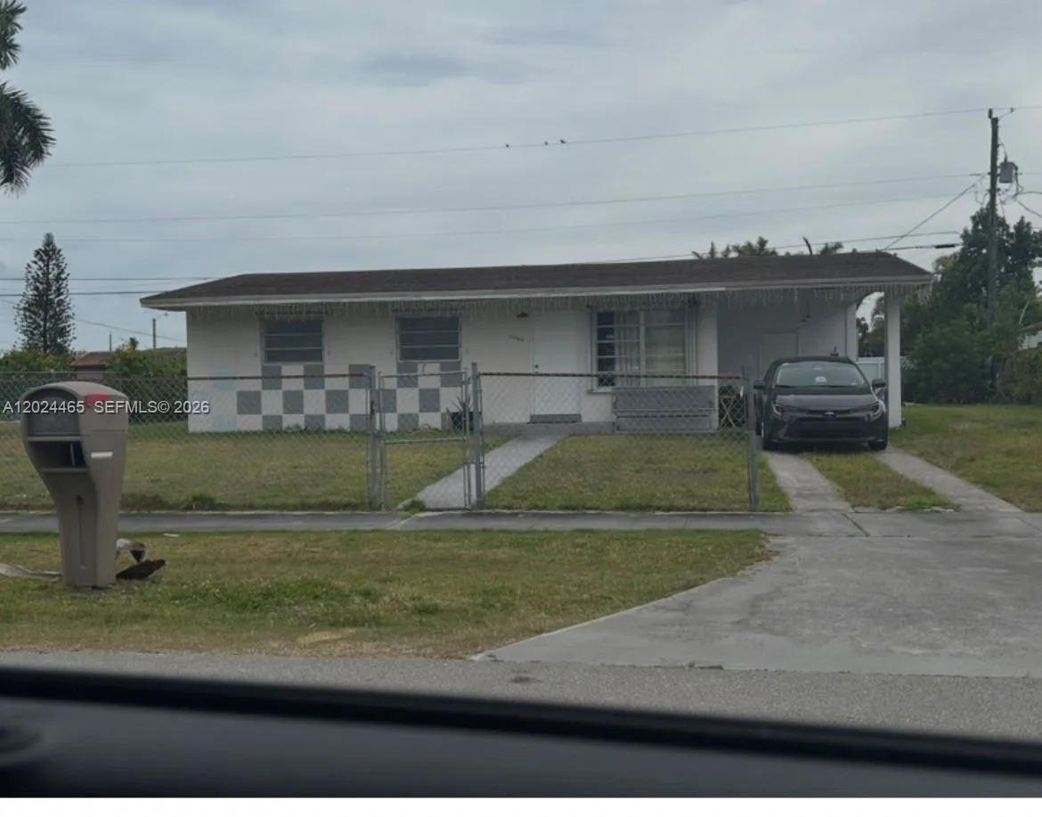 11750 SW 186th St, Miami, FL 33177