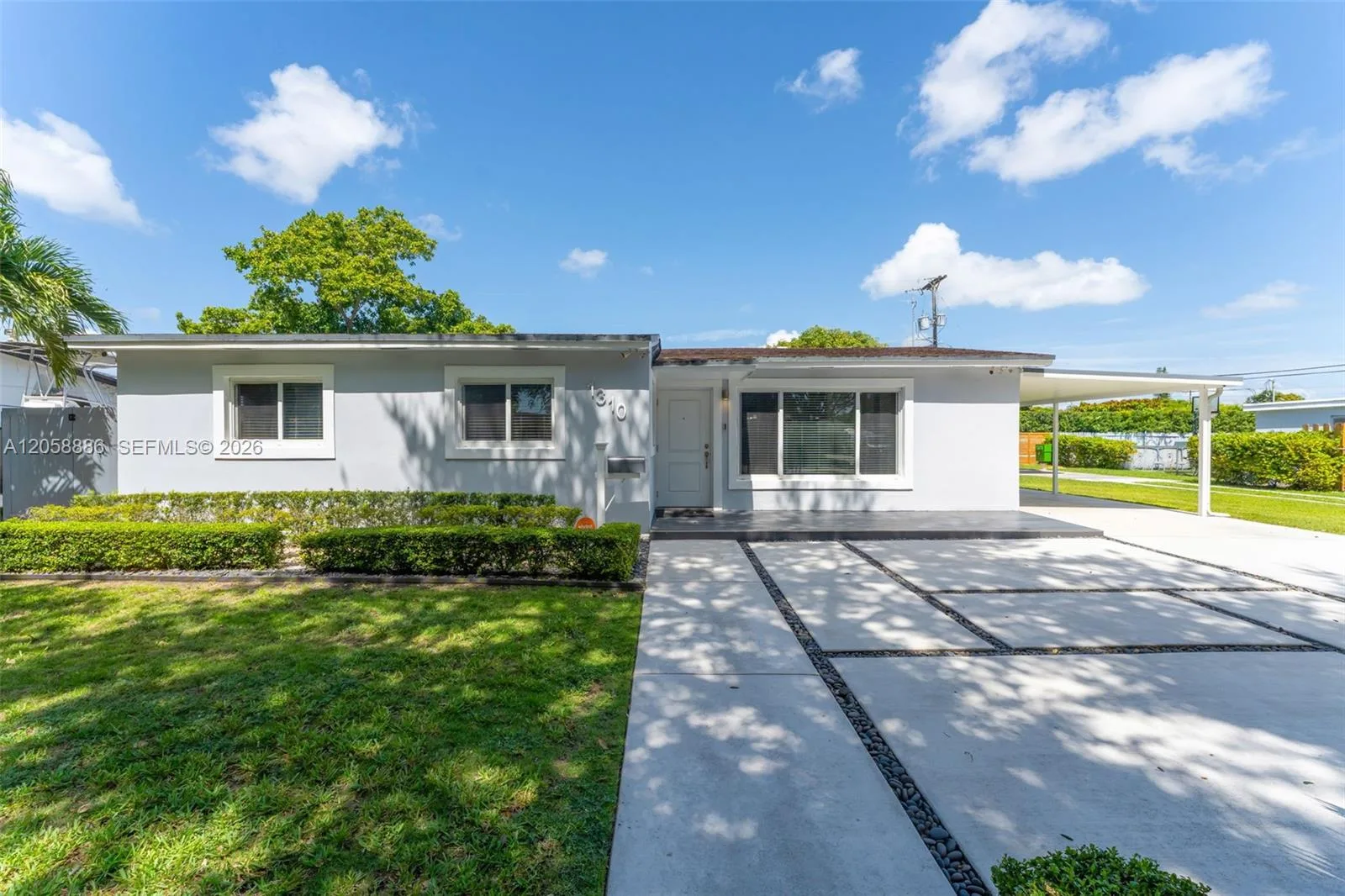 1310 SW 92nd Ave, Miami, FL 33174
