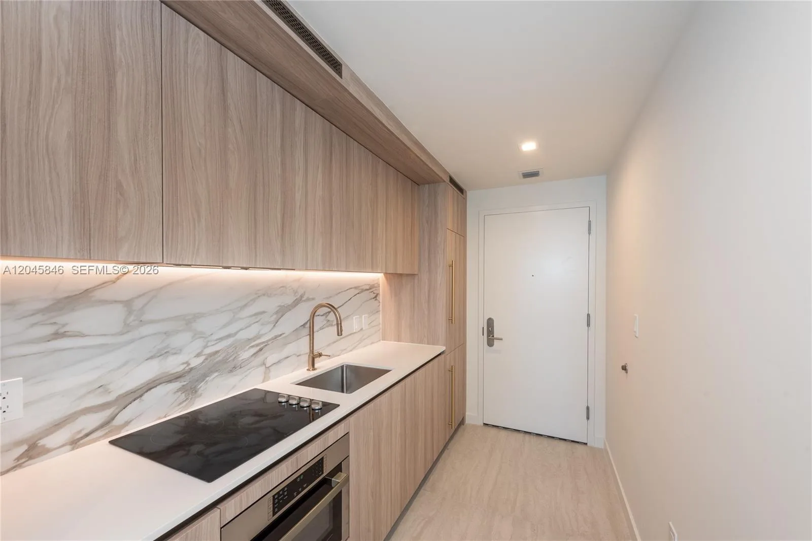 77 SE 5th Street # 3604, Miami, FL 33131 photo 7