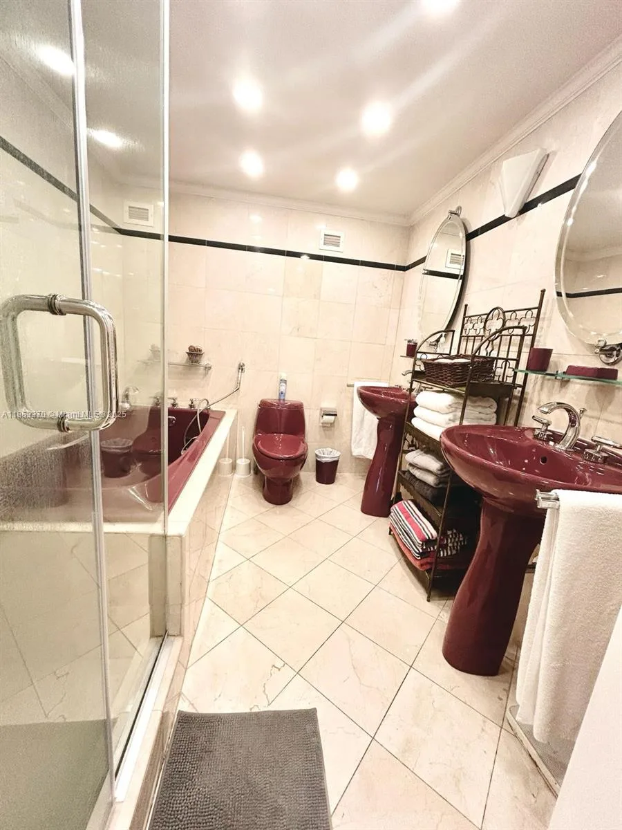 100 Lincoln Rd # 1034, Miami Beach, FL 33139 photo 6