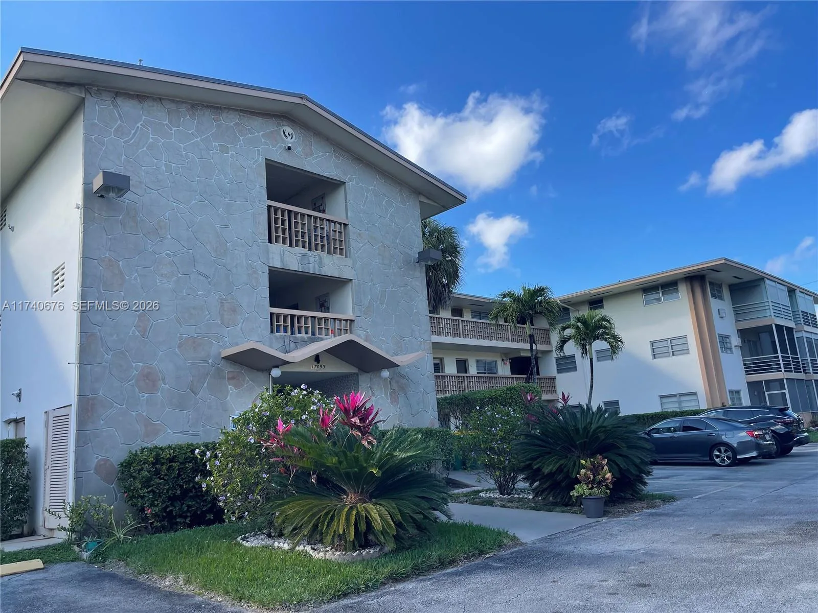 17090 NE 14th Ave # 314, Miami, FL 33162