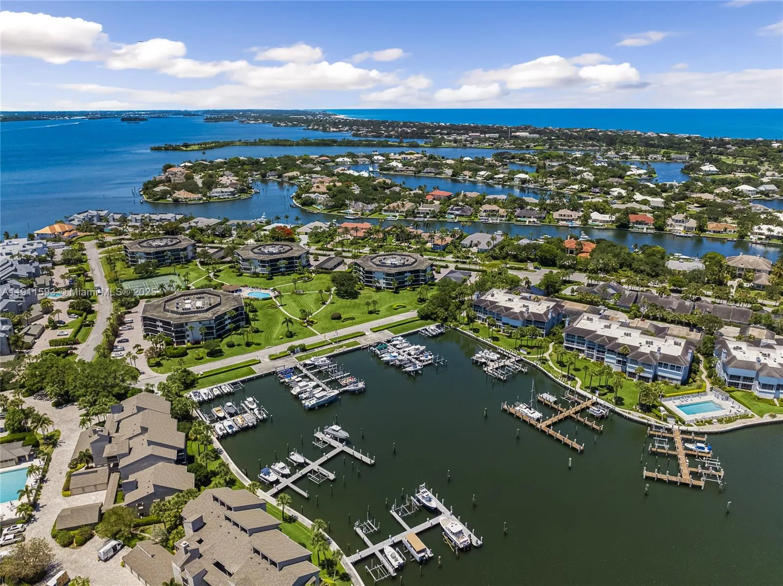 1815 Mooringline Dr # 1, Vero Beach, FL 32963