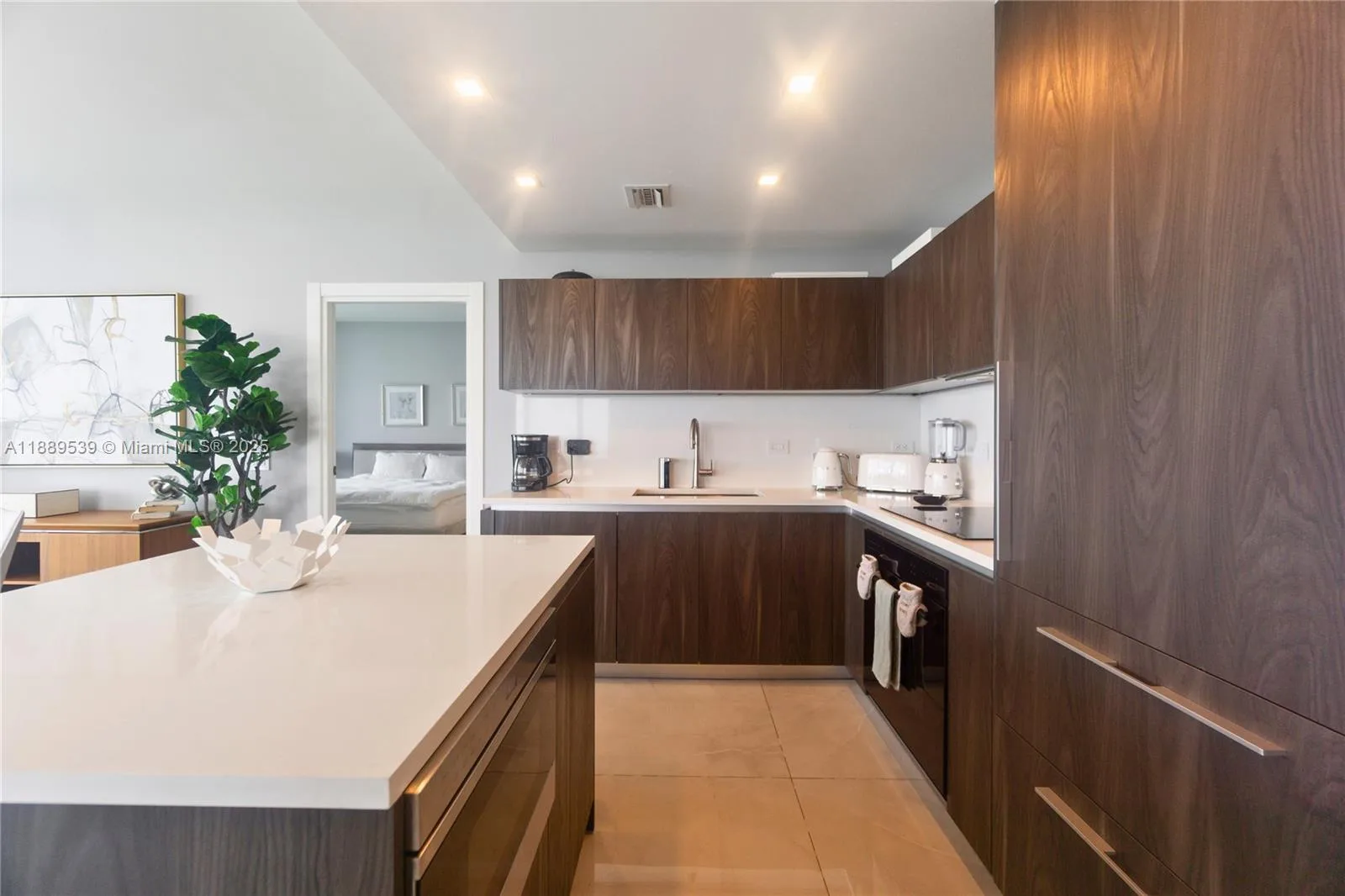 3131 NE 7th Ave # 2106, Miami, FL 33137 photo 13