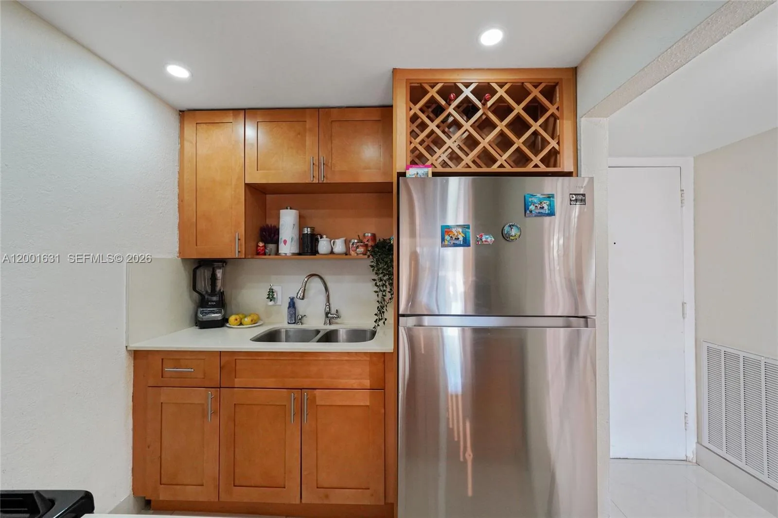 1305 W 53rd St # 429, Hialeah, FL 33012 photo 12