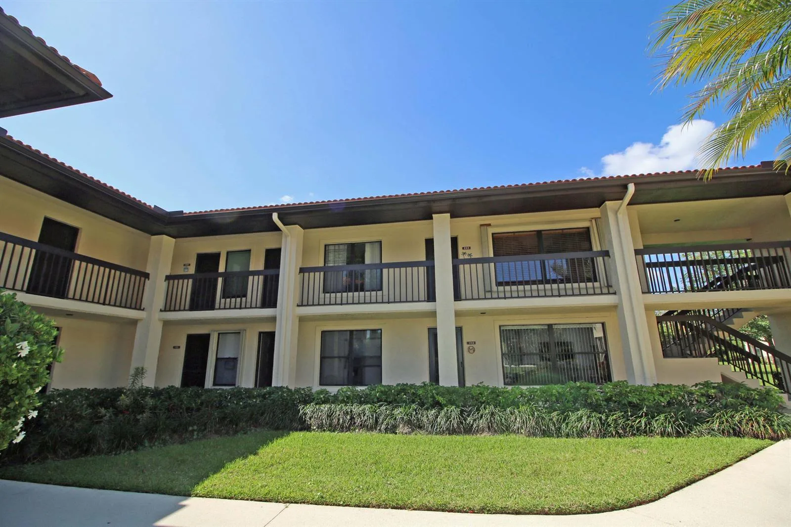 450 SW South River Drive # 104, Stuart, FL 34997