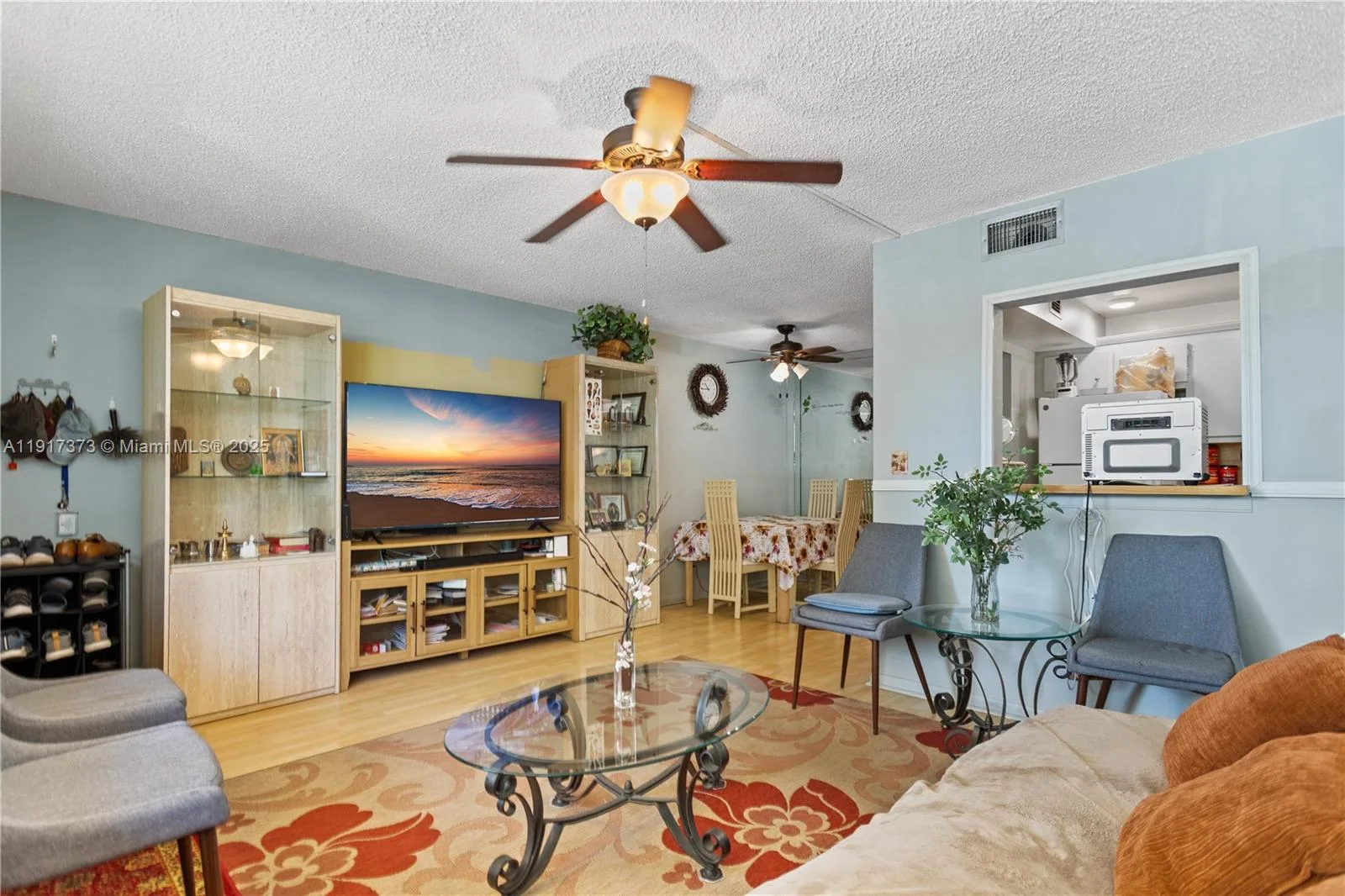 9121 Sunrise Lakes Blvd # 104, Sunrise, FL 33322 photo 4