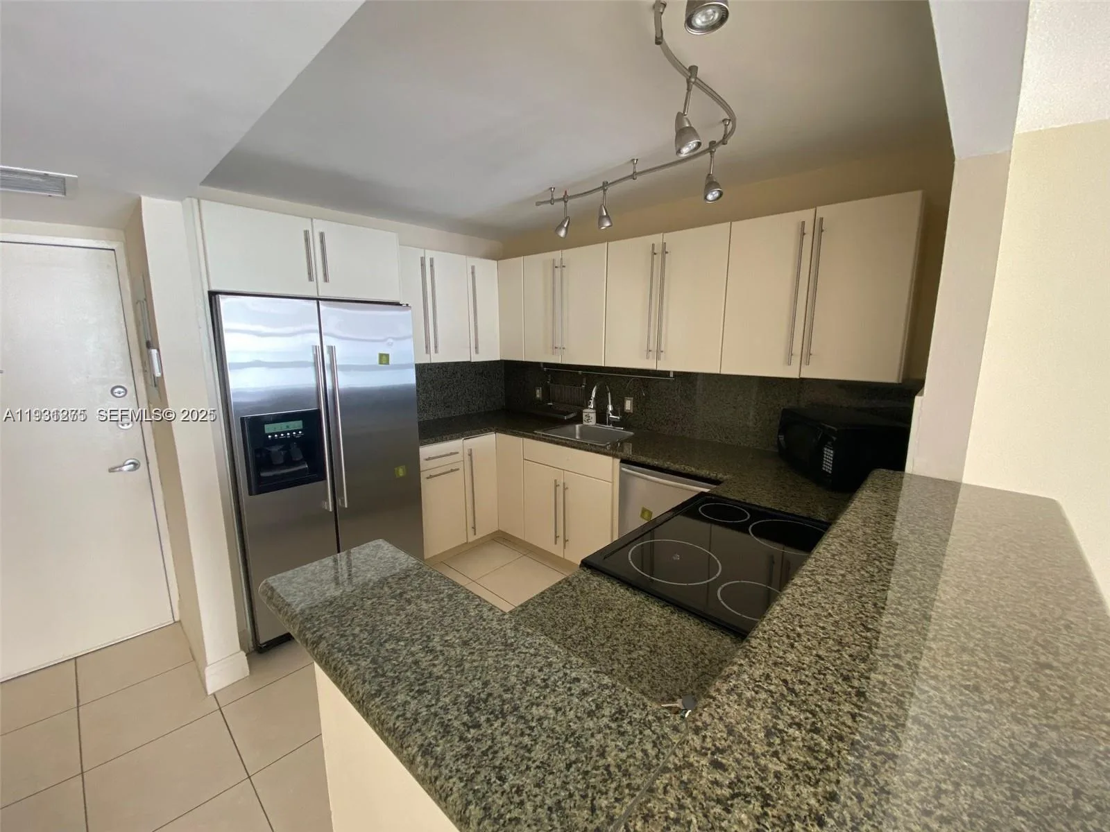 1228 West Ave # 1505, Miami Beach, FL 33139 photo 3