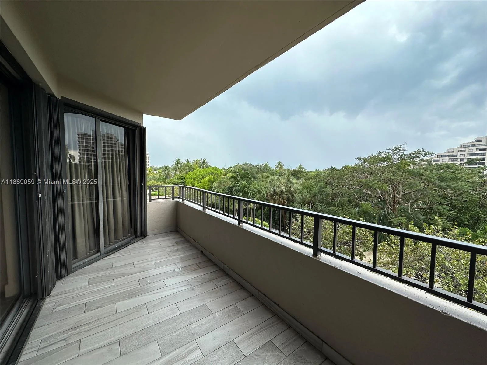 201 Crandon Blvd # 302, Key Biscayne, FL 33149 photo 2