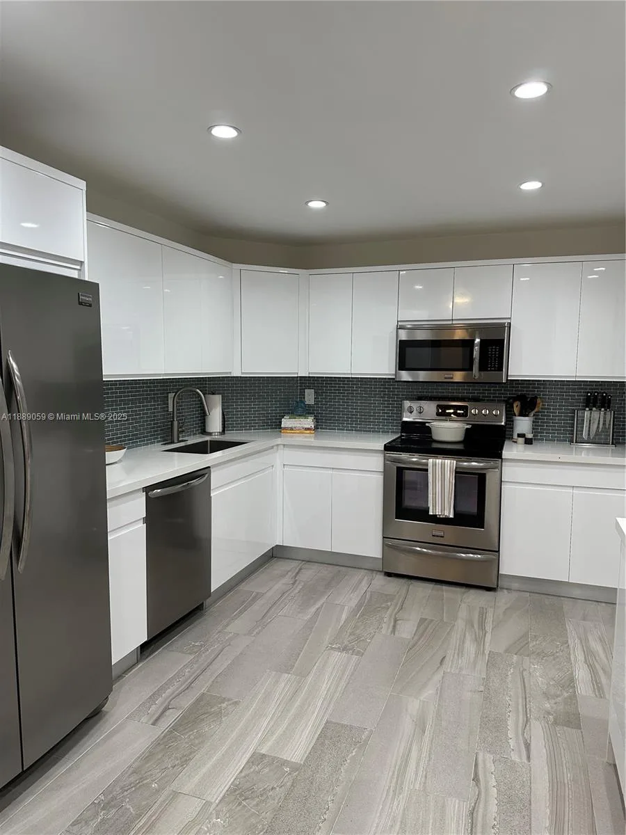 201 Crandon Blvd # 302, Key Biscayne, FL 33149 photo 6