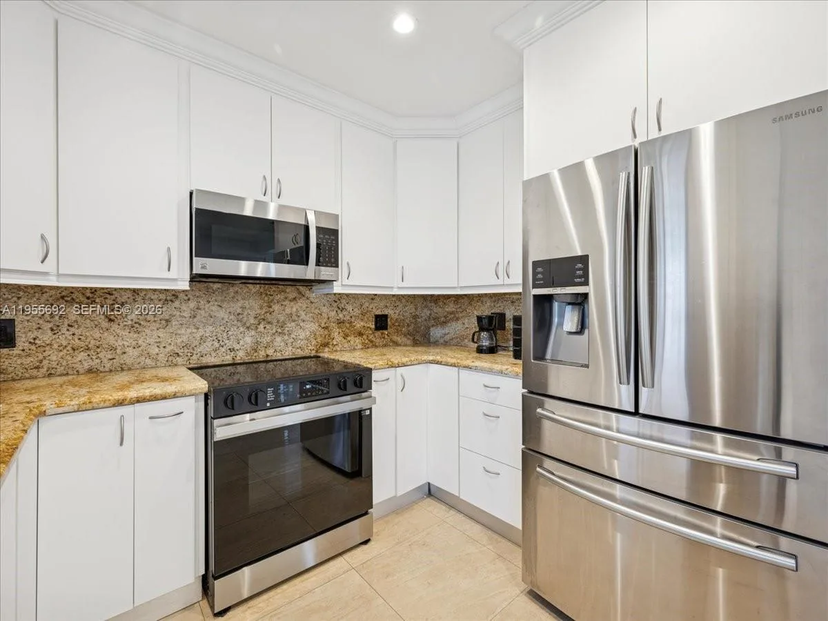 6891 SW 26th Ter, Miami, FL 33155 photo 8