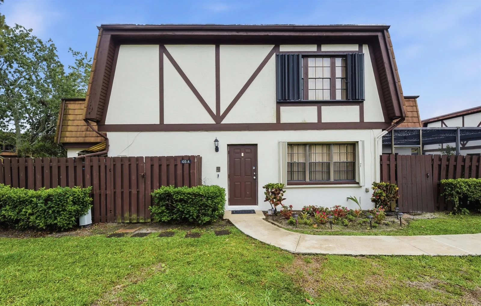 105 Weybridge Circle # A, Royal Palm Beach, FL 33411