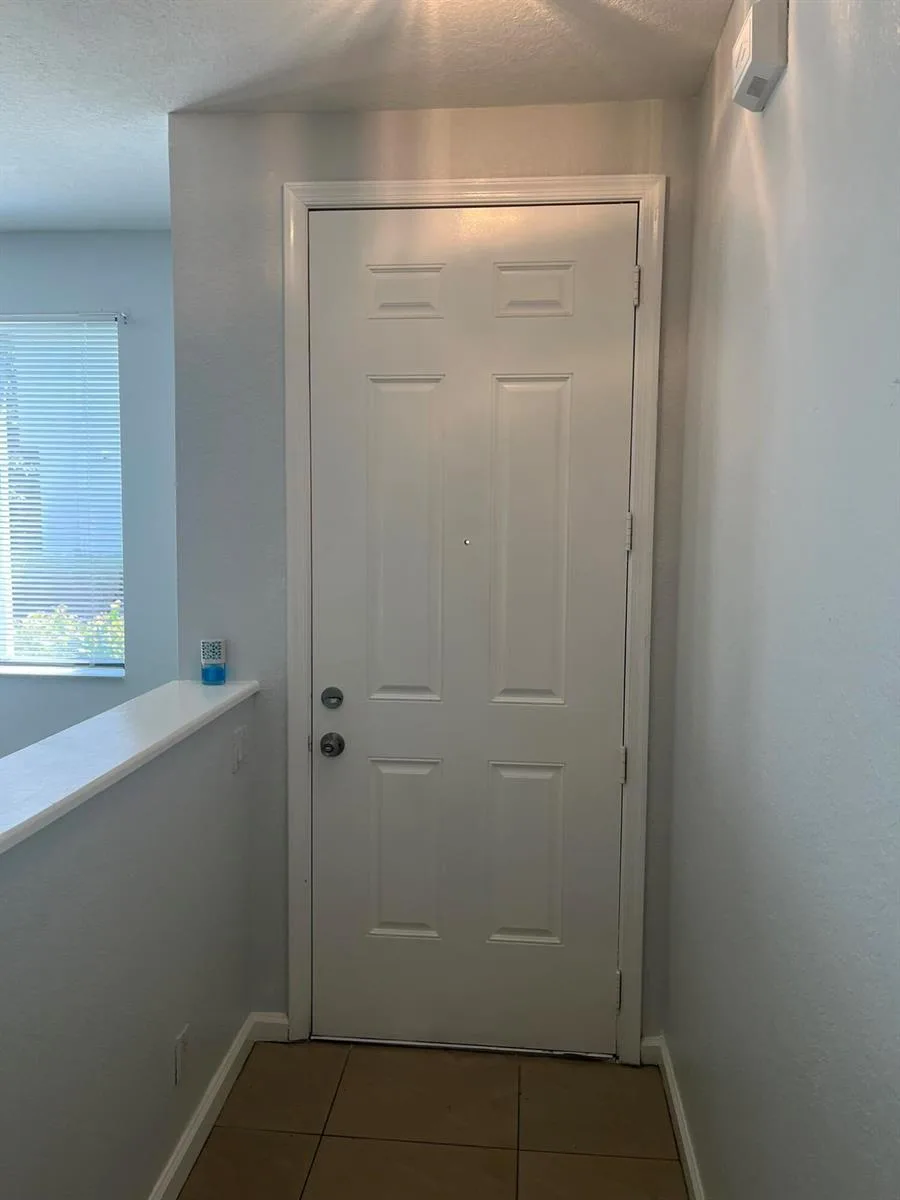 3231 LAUREL RIDGE Circle, Riviera Beach, FL 33404 photo 3