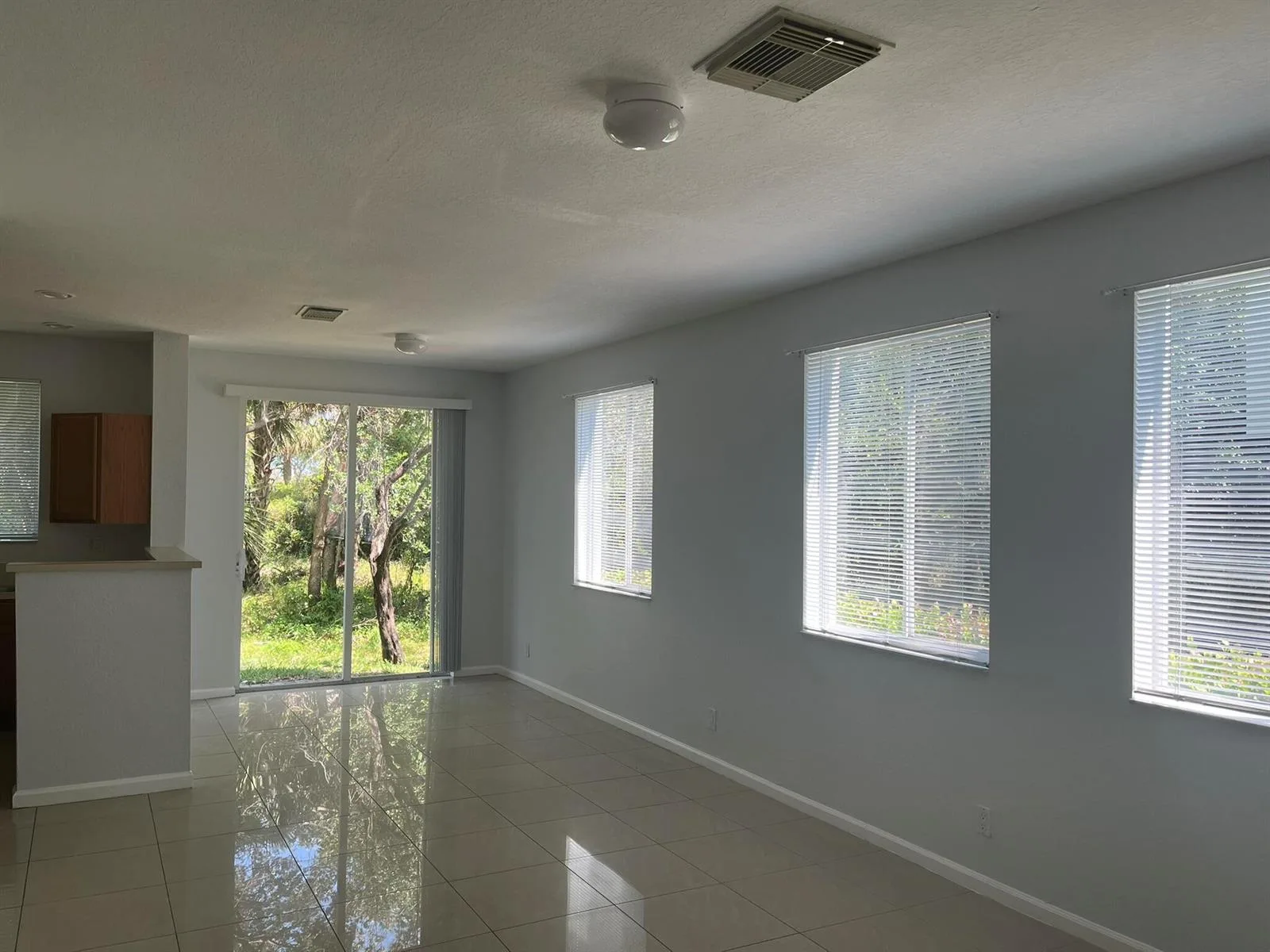 3231 LAUREL RIDGE Circle, Riviera Beach, FL 33404 photo 5