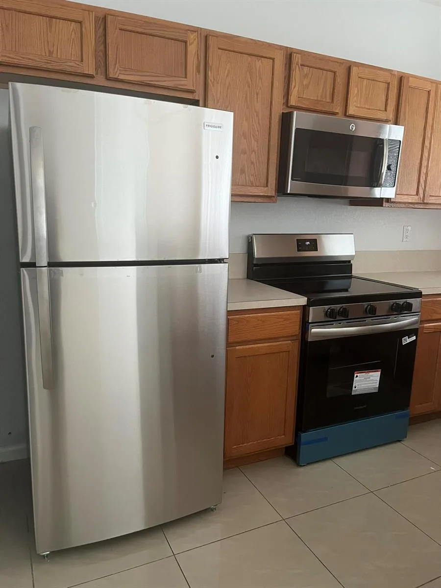 3231 LAUREL RIDGE Circle, Riviera Beach, FL 33404 photo 8