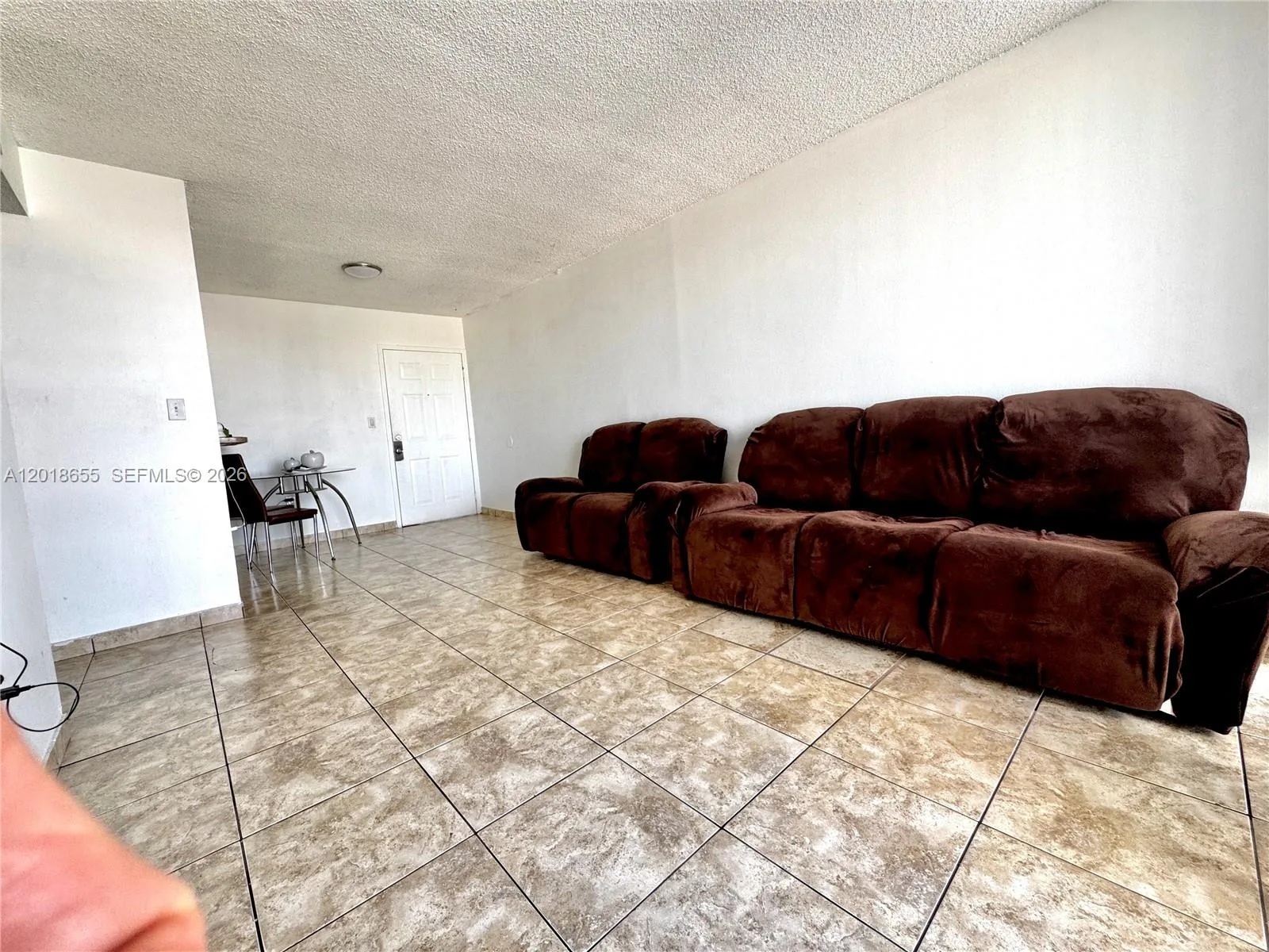 8145 NW 7th St # 404, Miami, FL 33126 photo 4