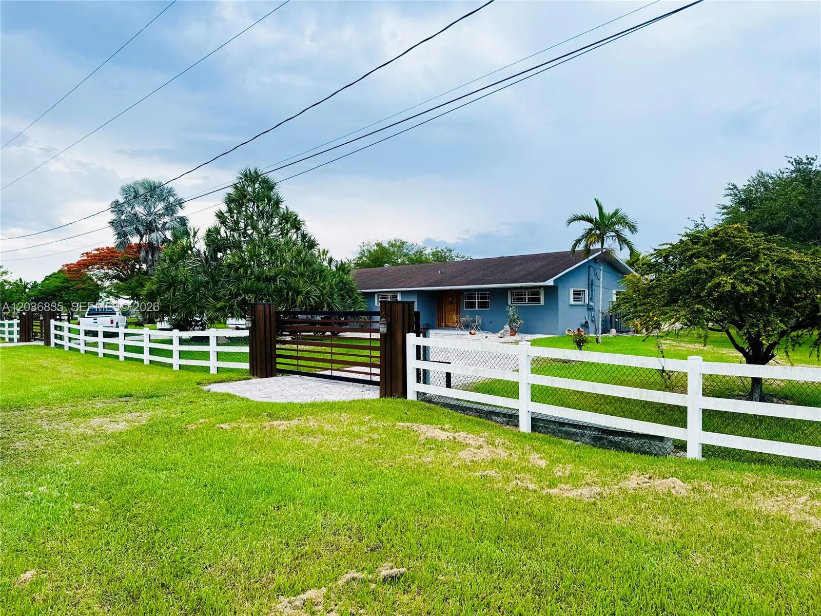 21217 SW 160 ST, Miami, FL 33187