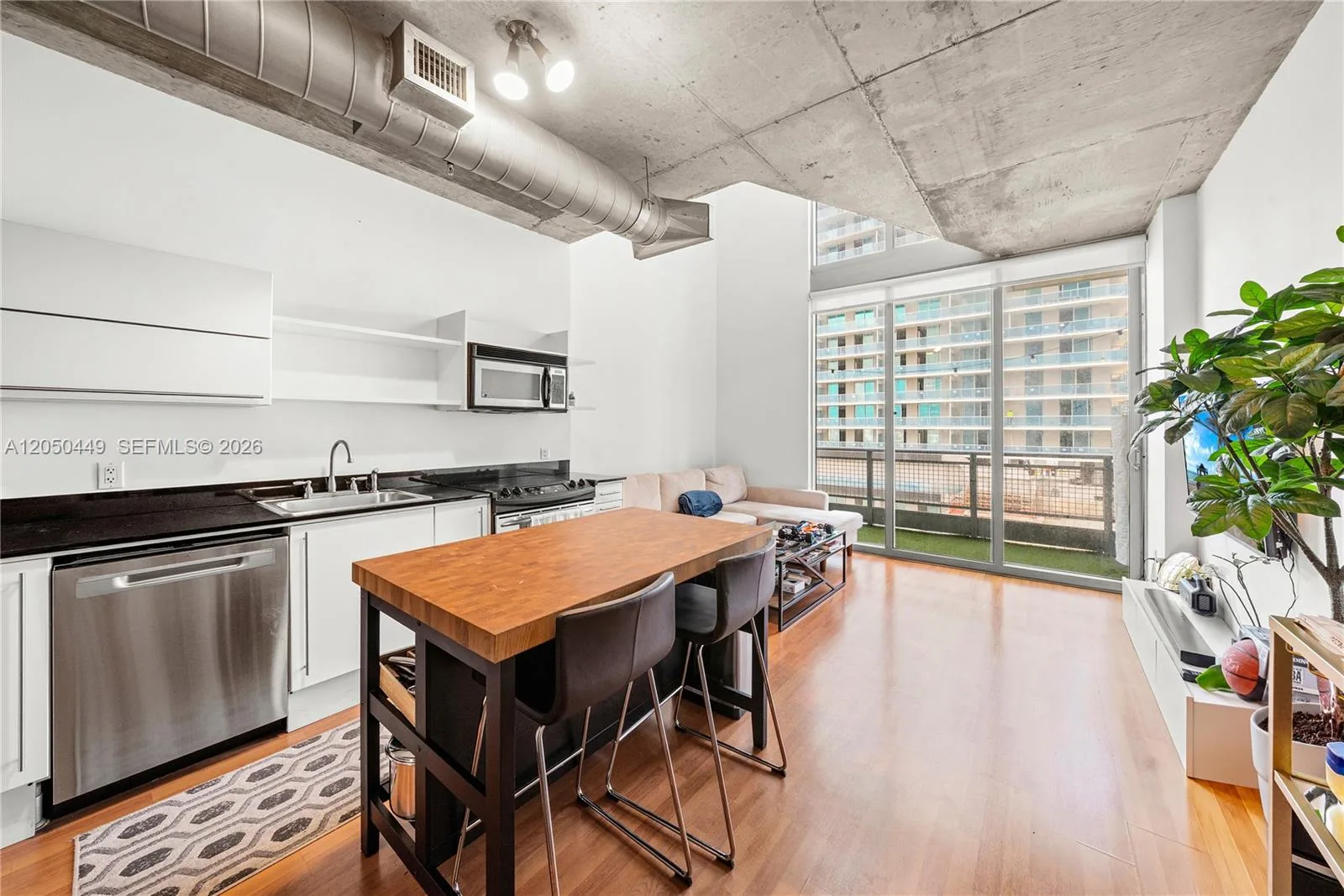 690 SW 1st Ct # 1706, Miami, FL 33130 photo 4