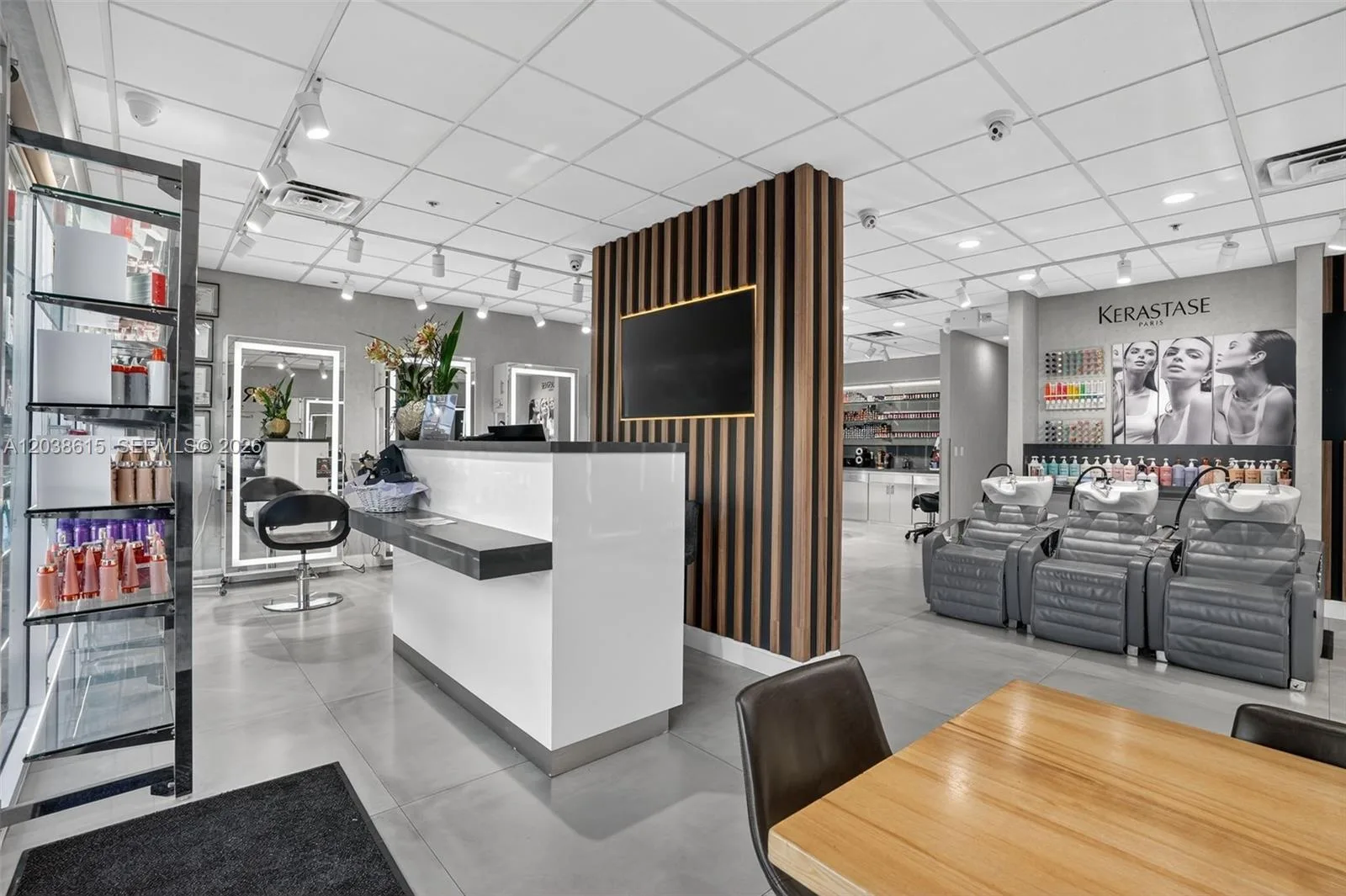 Second Generation Beauty Salon For Lease In Hialeah, FL 33015