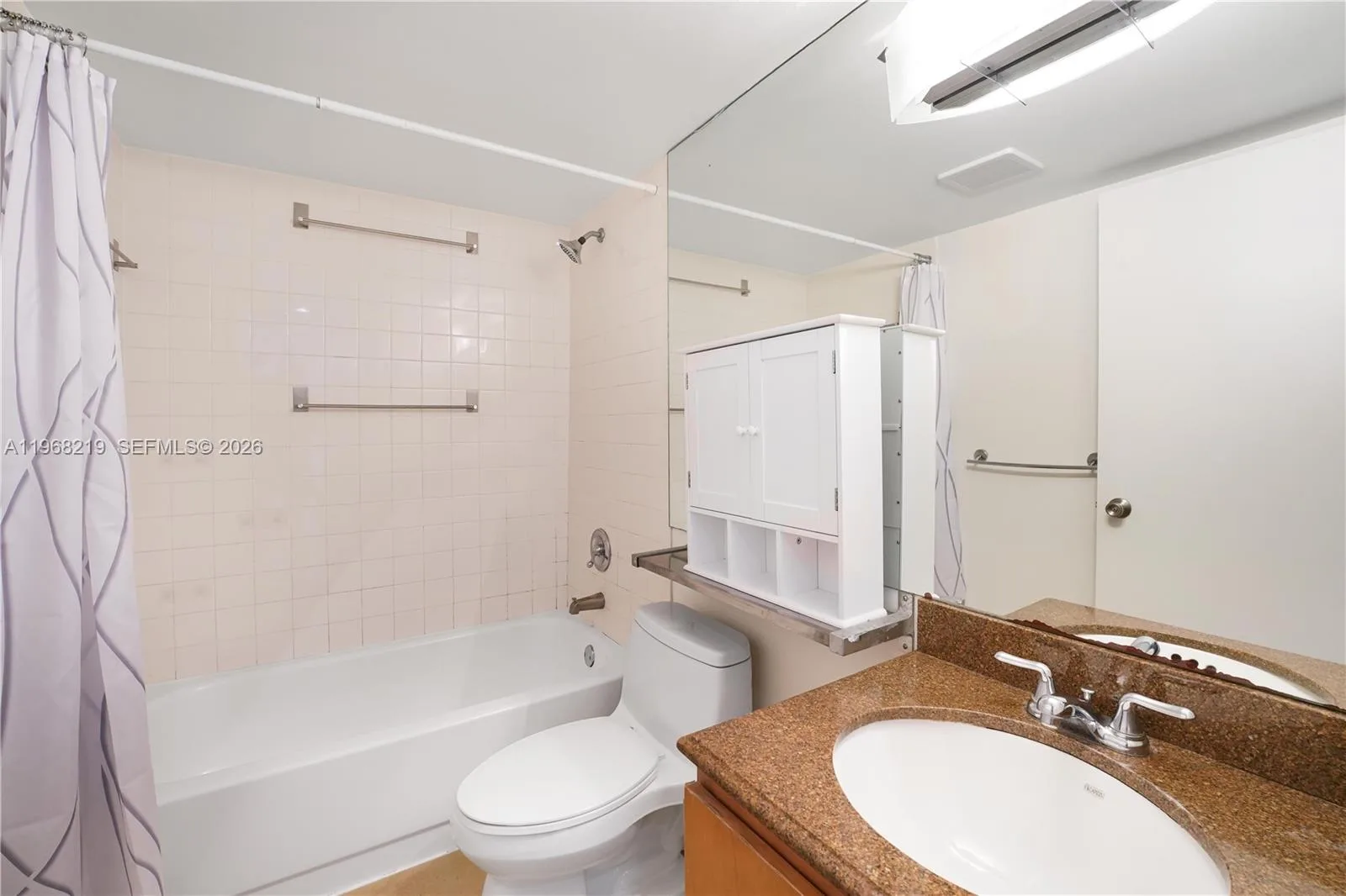 770 Claughton Island Dr # 808, Miami, FL 33131 photo 7