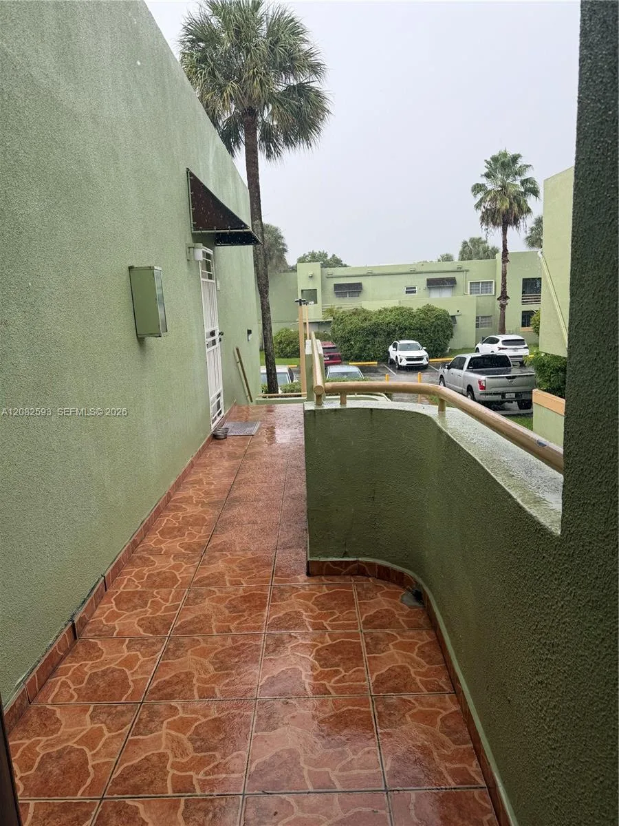 11091 NW 7th St # 202-16, Doral, FL 33172