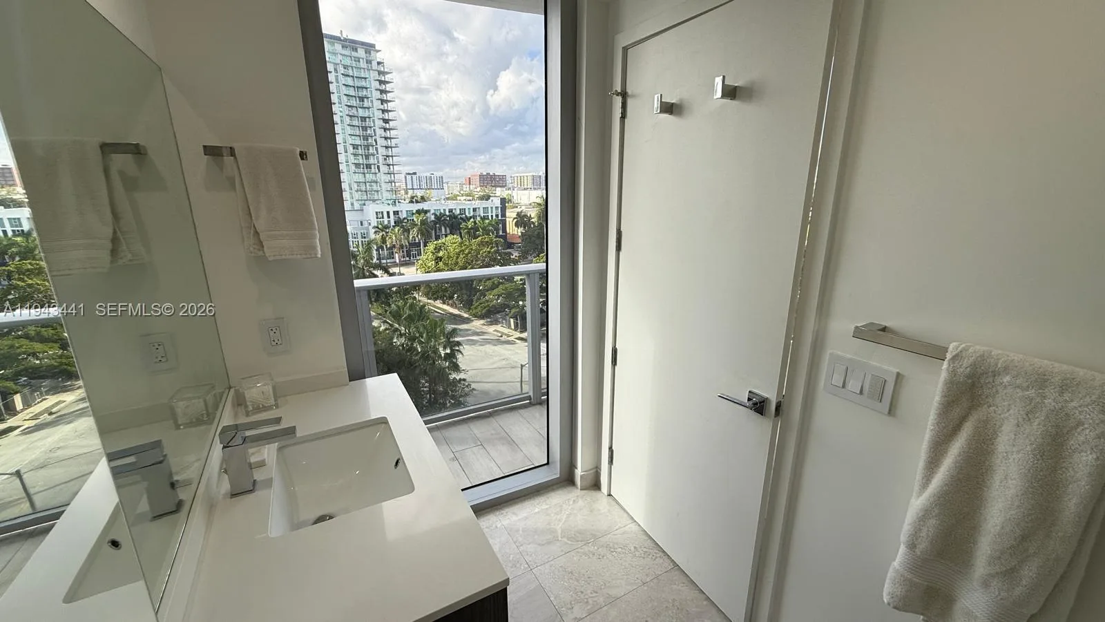 488 NE 18th St # 700, Miami, FL 33132 photo 2