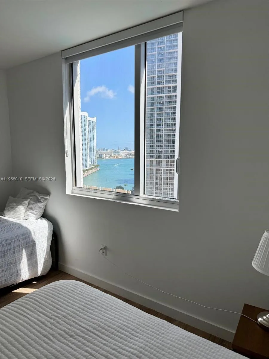55 SE 6th St # 1807, Miami, FL 33131 photo 11