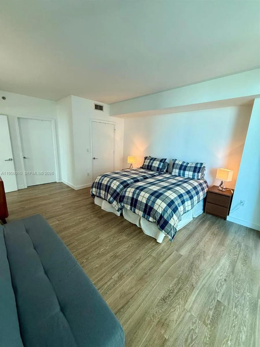 55 SE 6th St # 1807, Miami, FL 33131 photo 7