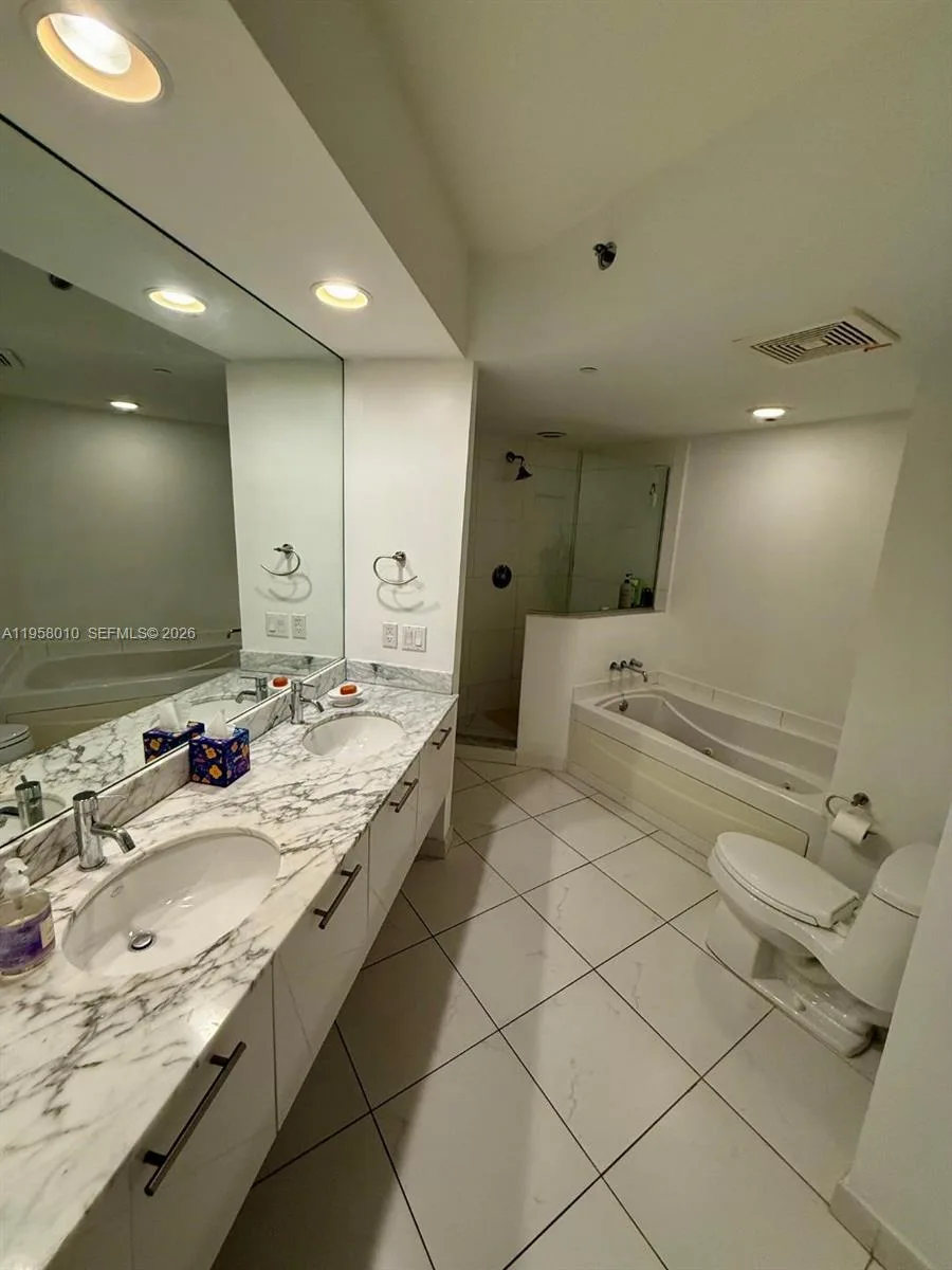 55 SE 6th St # 1807, Miami, FL 33131 photo 8