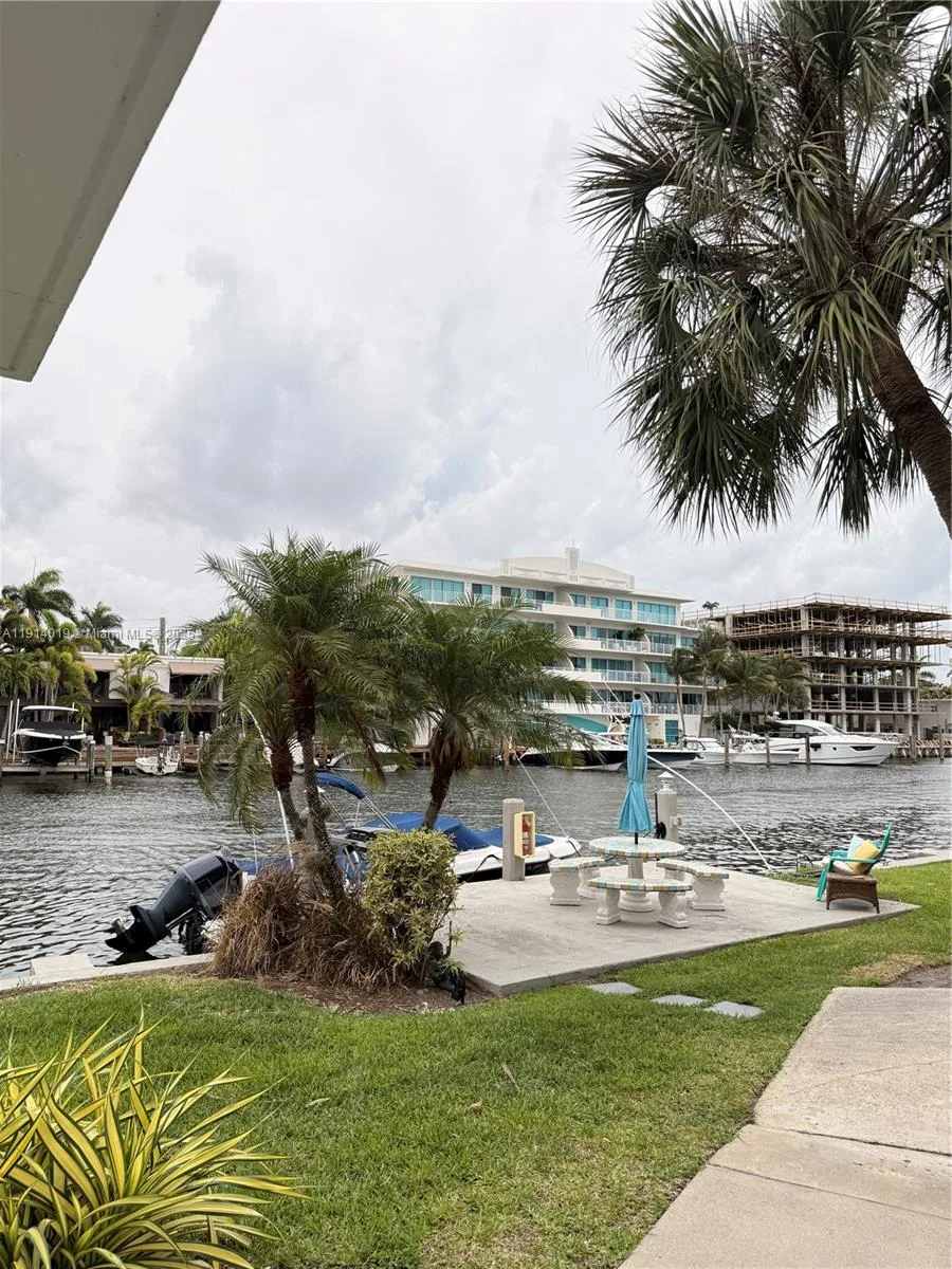 180 Isle Of Venice Dr # 100, Fort Lauderdale, FL 33301
