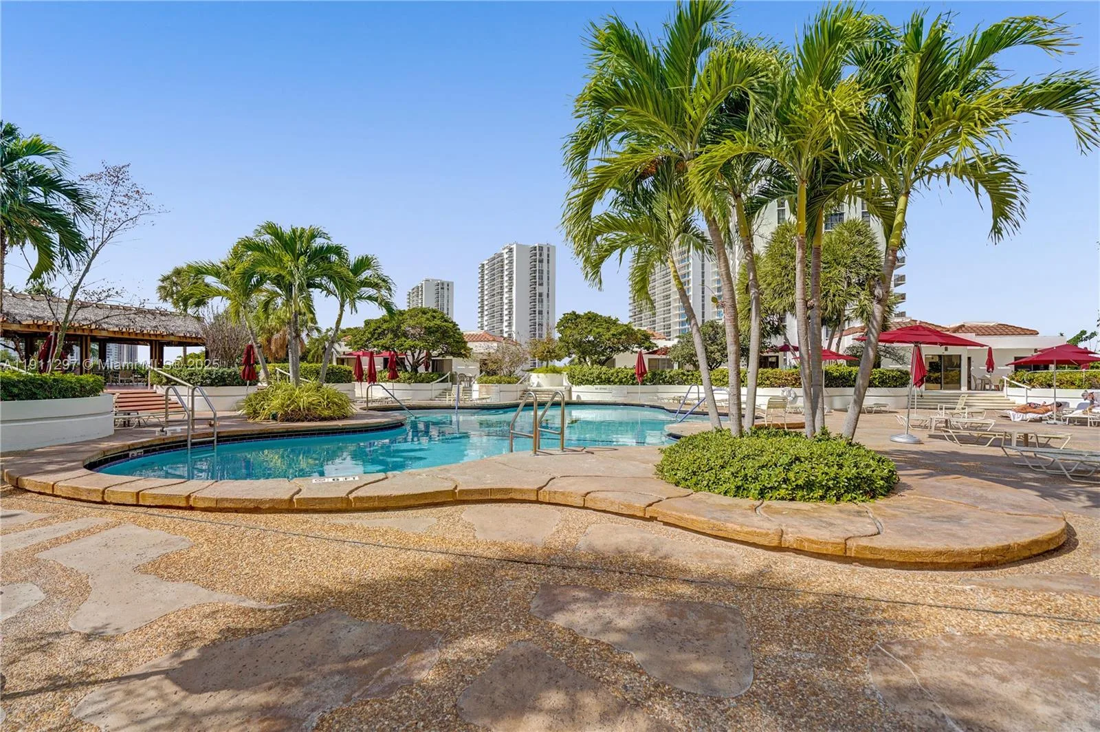 20281 E Country Club Dr # 511, Aventura, FL 33180 photo 7