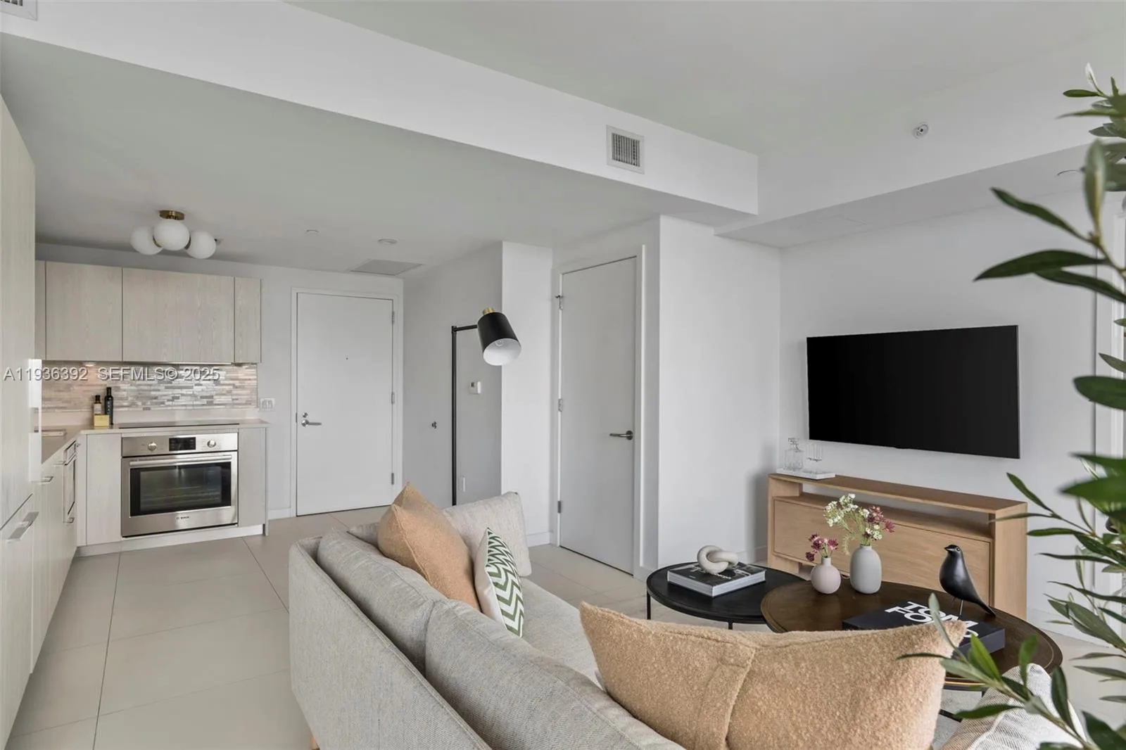 501 NE 31st St # 3409, Miami, FL 33137 photo 4