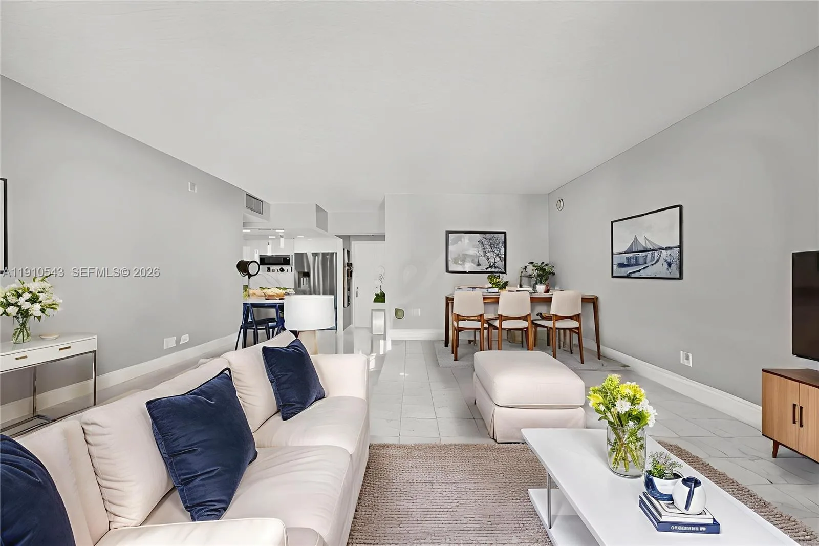 9686 Fontainebleau Blvd # 507, Miami, FL 33172 photo 2