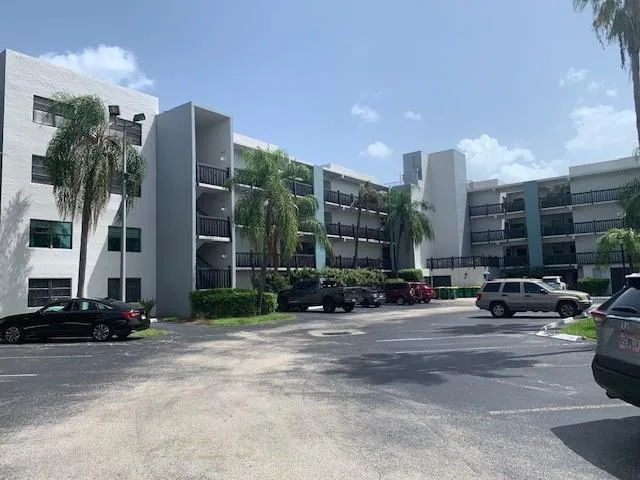 1021 MOCKINGBIRD Lane # 217, Plantation, FL 33324