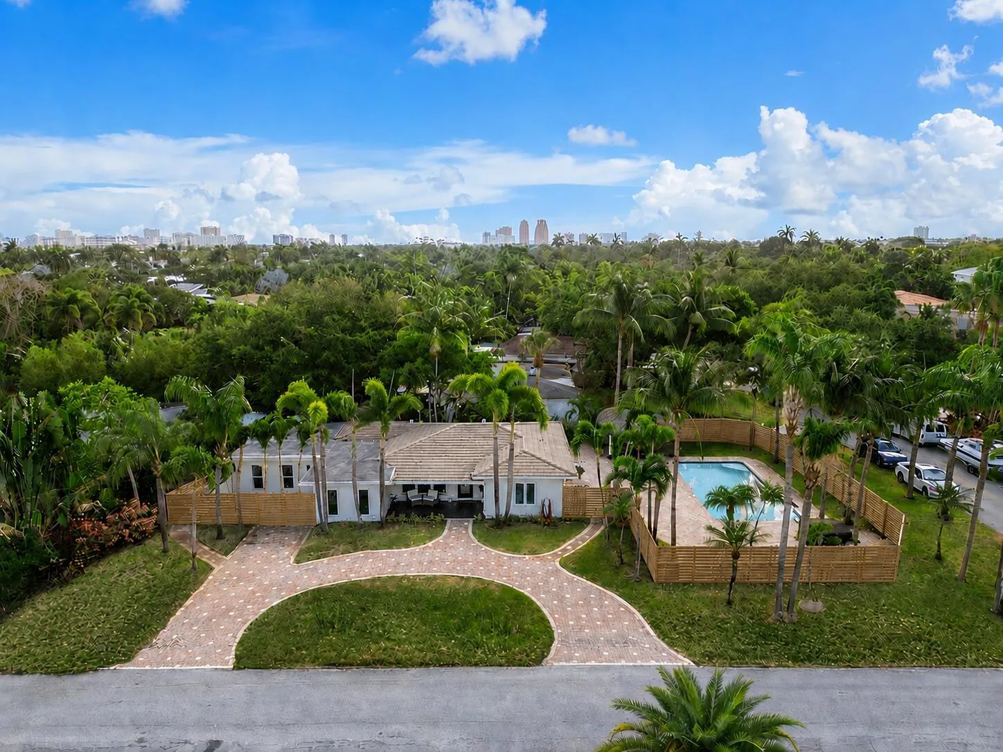 1900 NE 16th Terrace, Fort Lauderdale, FL 33305