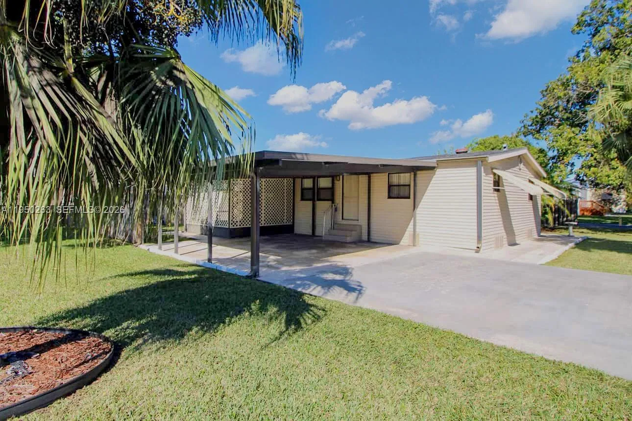 35250 SW 177th Ct Unit #44, Homestead, FL 33034
