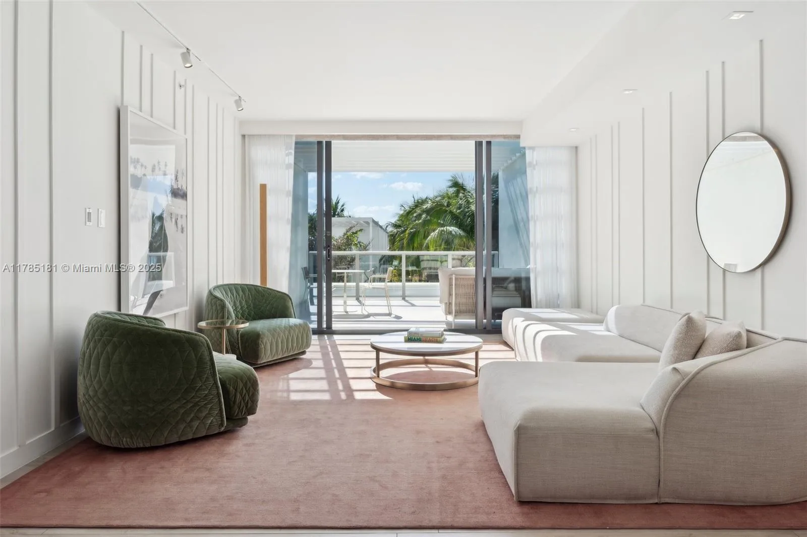 2201 Collins Ave # 336, Miami Beach, FL 33139