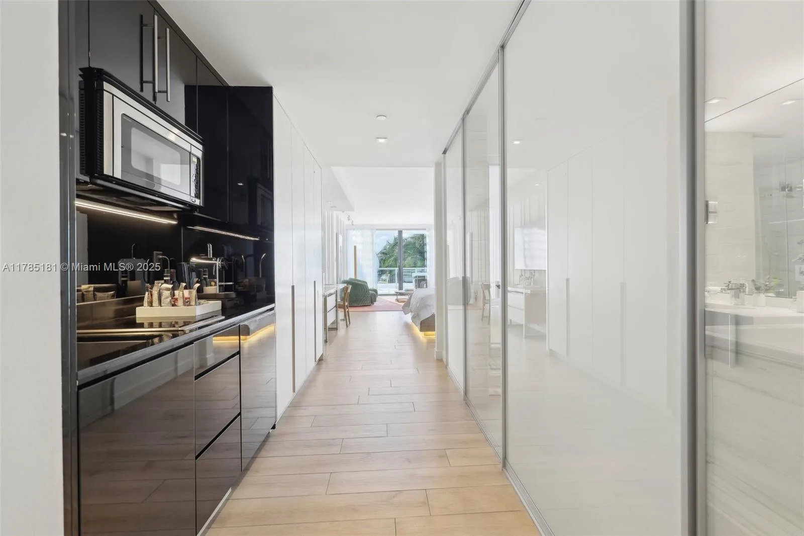 2201 Collins Ave # 336, Miami Beach, FL 33139 photo 10